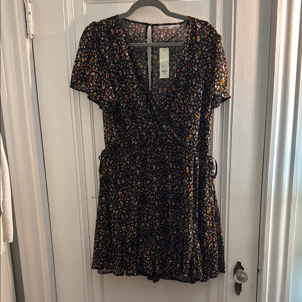 Francesca's Collections Black Floral Mini Dress